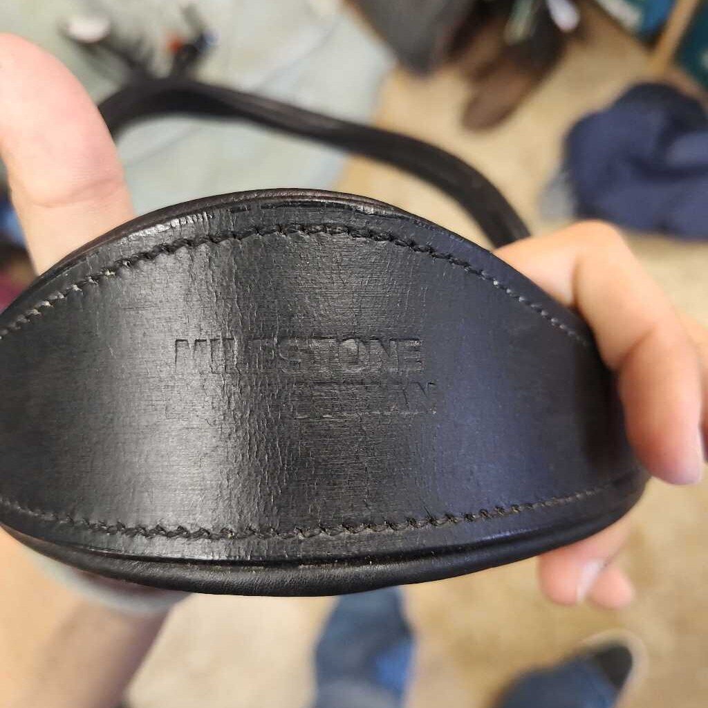 Raised paddel leather