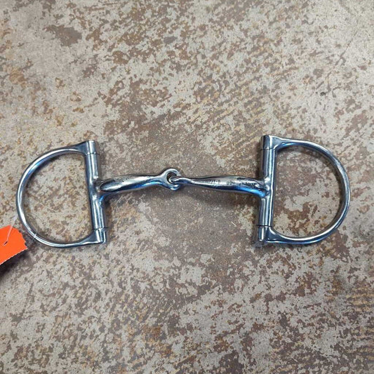 D ring snaffle bit contour mouth