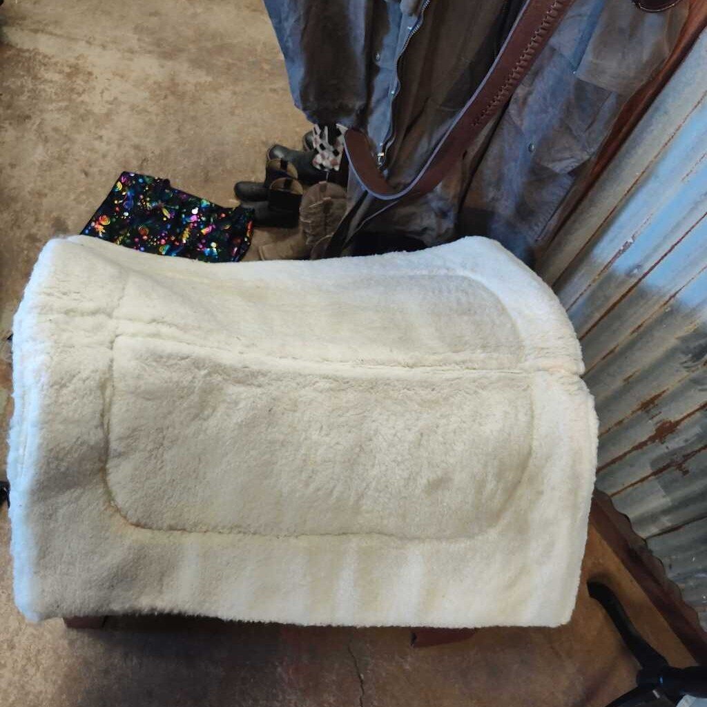 Wool pad