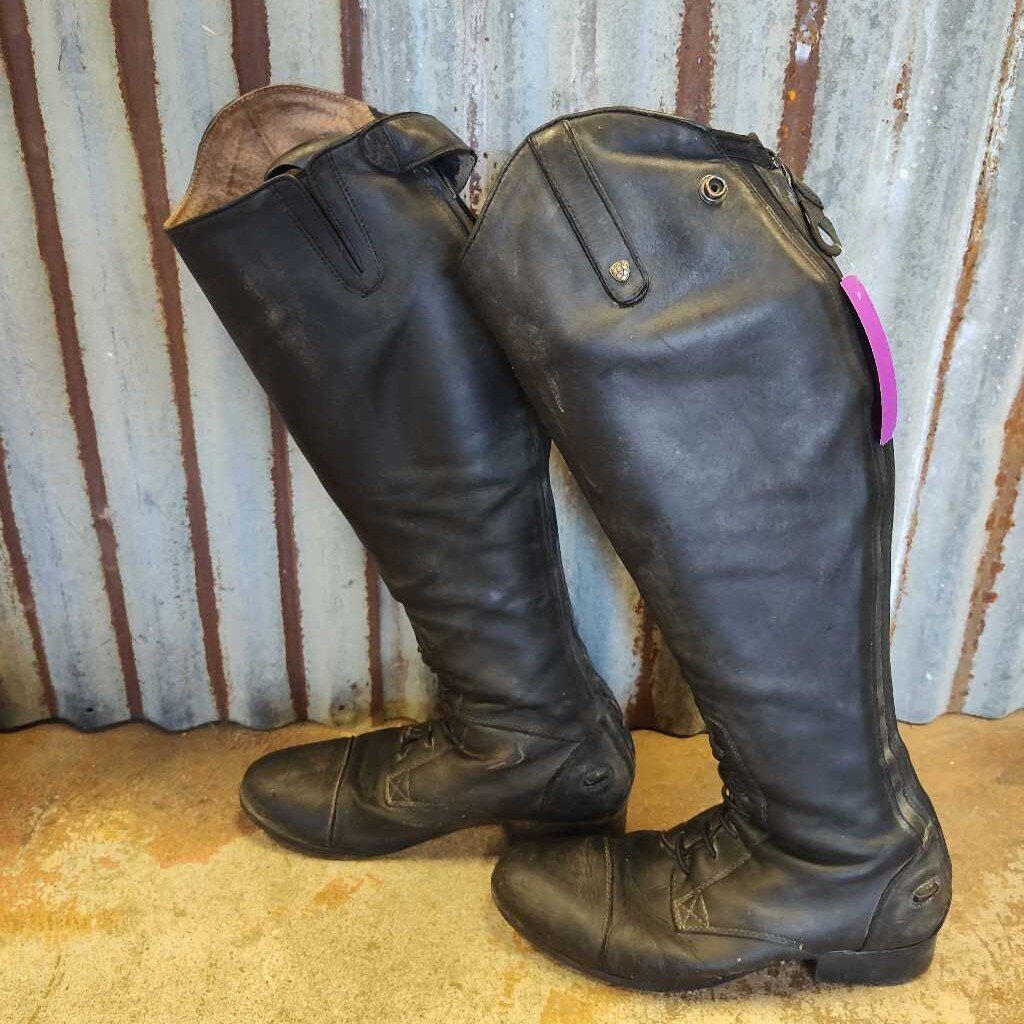 Field boots