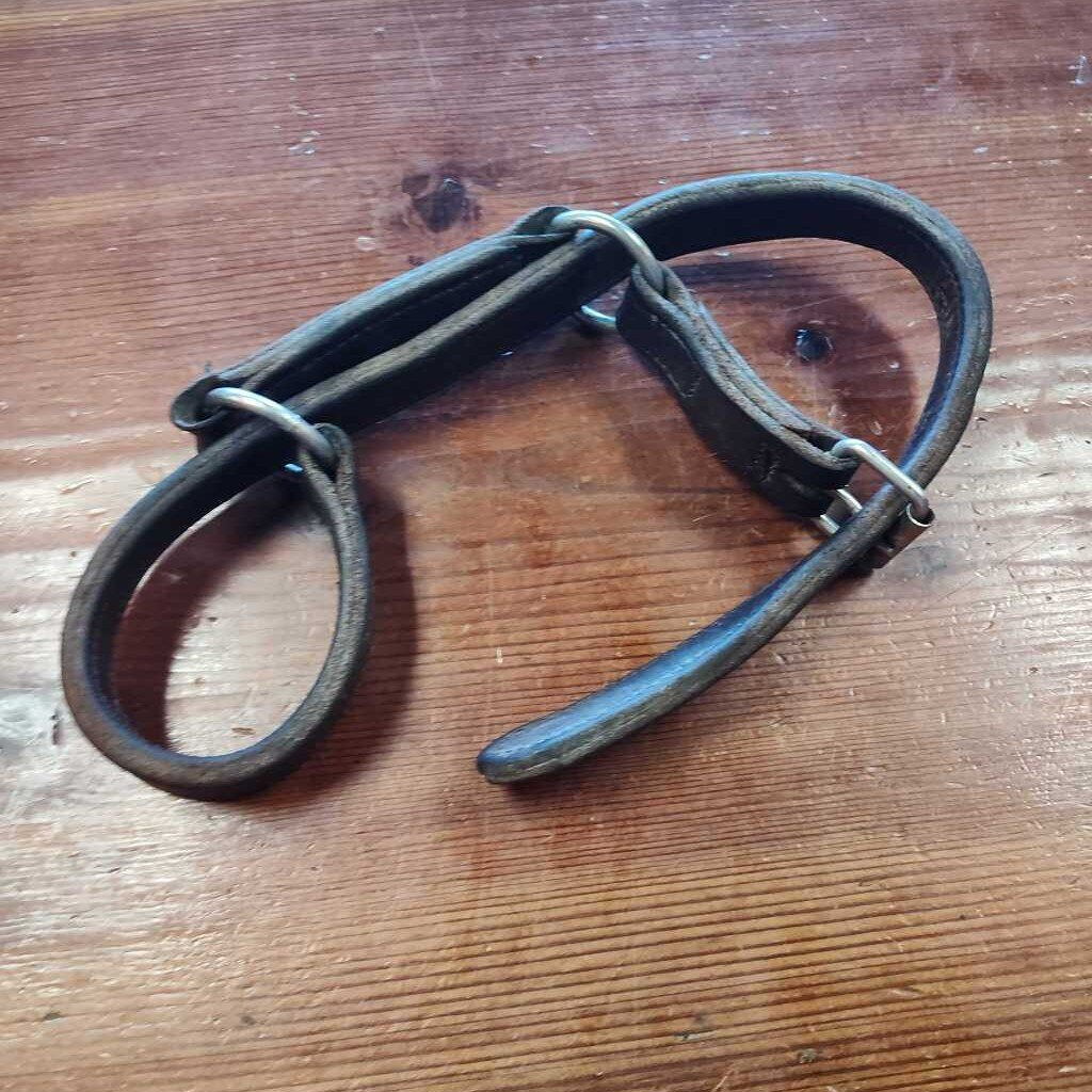 leather hobbles