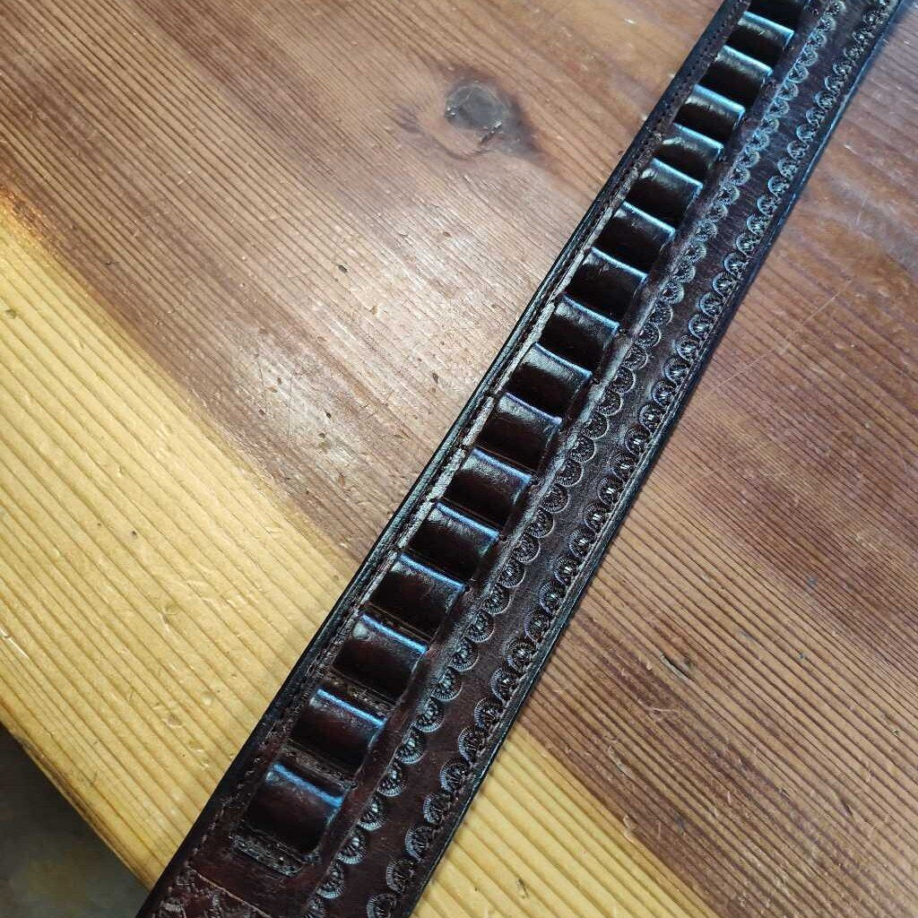 Bullet belt Holds 44 or 45s