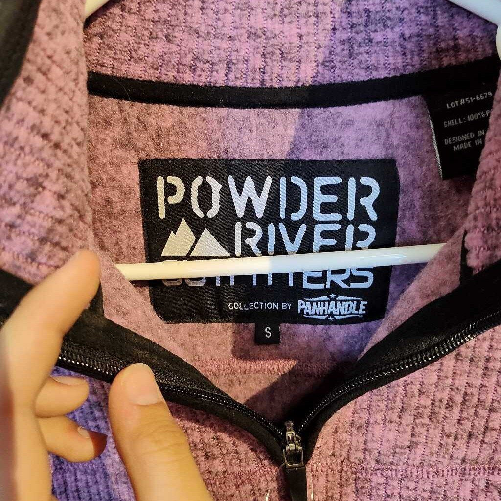 thin pull over- powder River