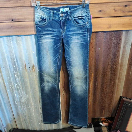 Boot cut