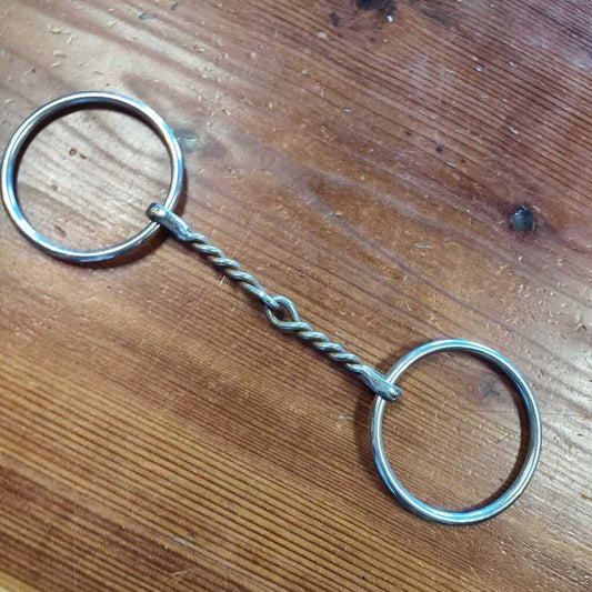 Loose ring twisted wire