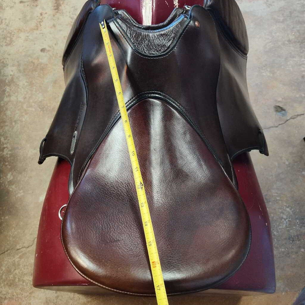 Treeless english saddle