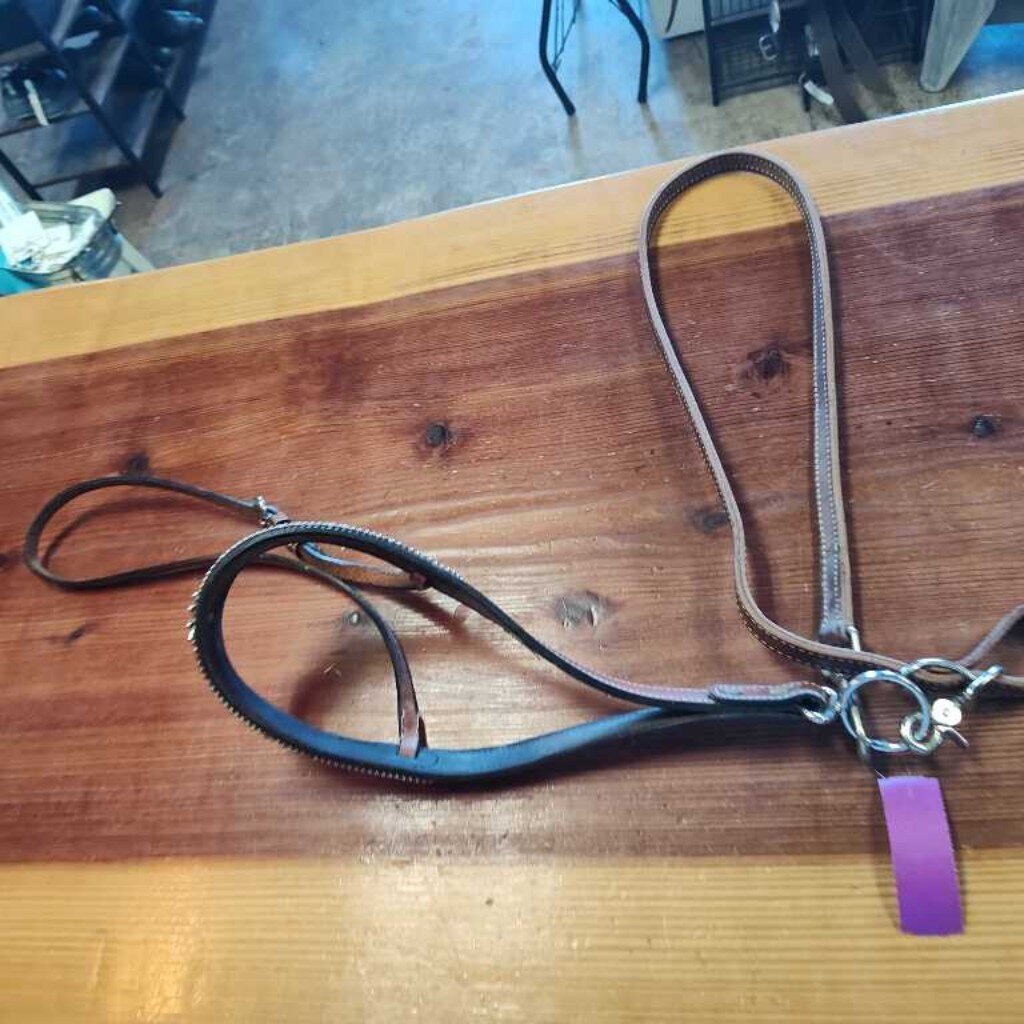Tie down- set- bling