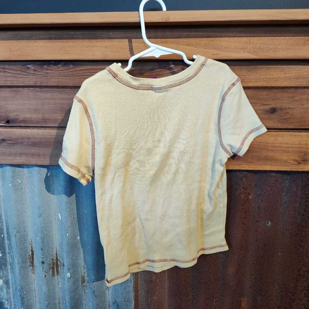 Short sleeve-