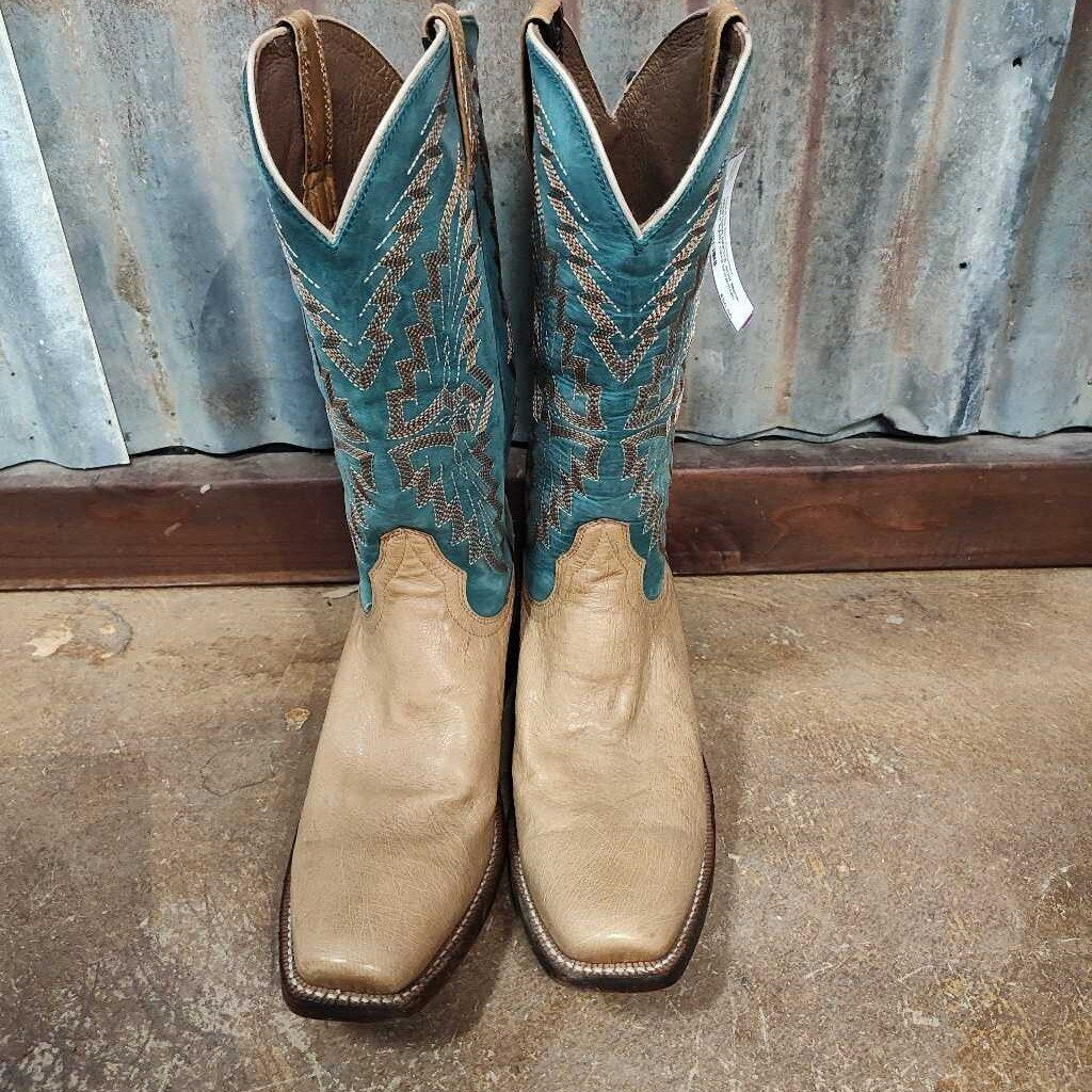 Mens- VERY lightly used