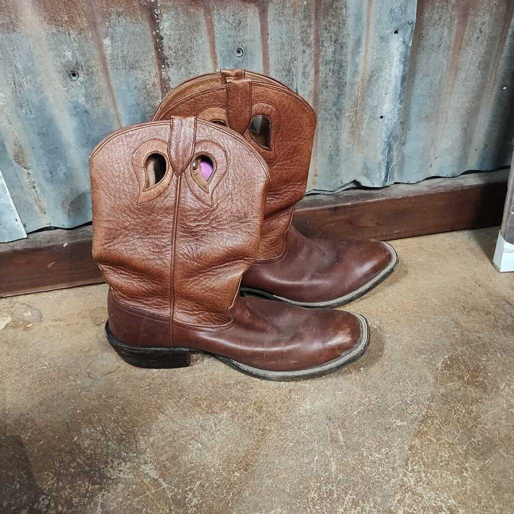 Mens- VERY lightly used