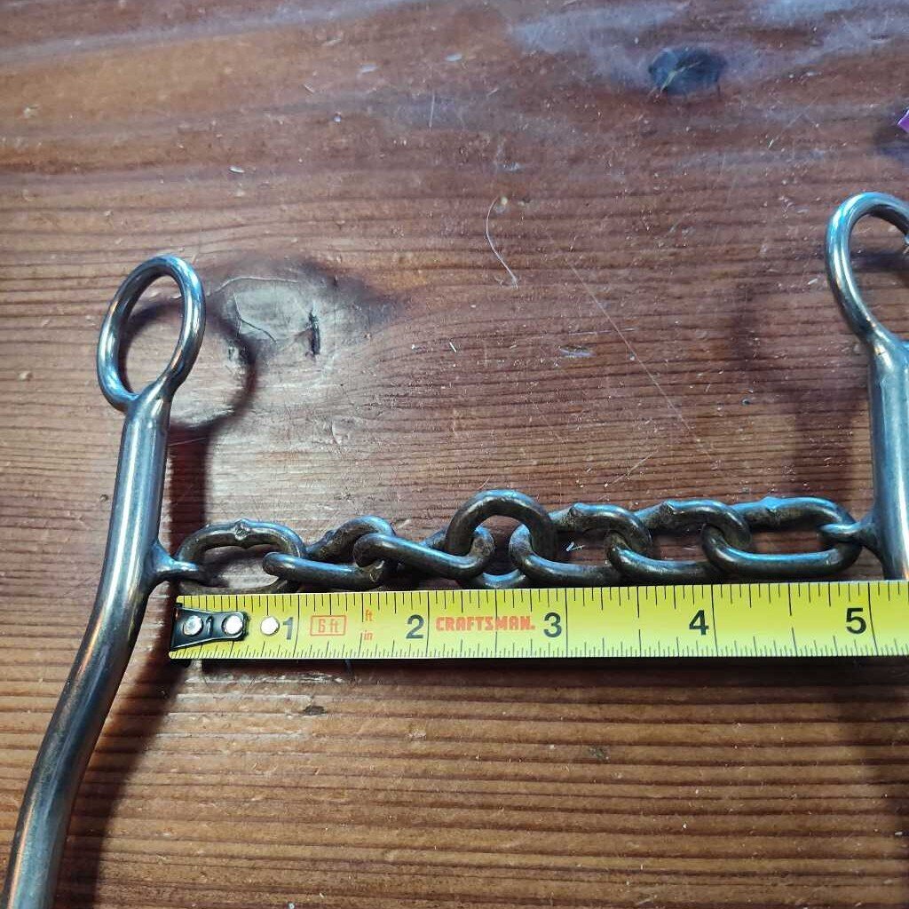 Long shank chain mouth