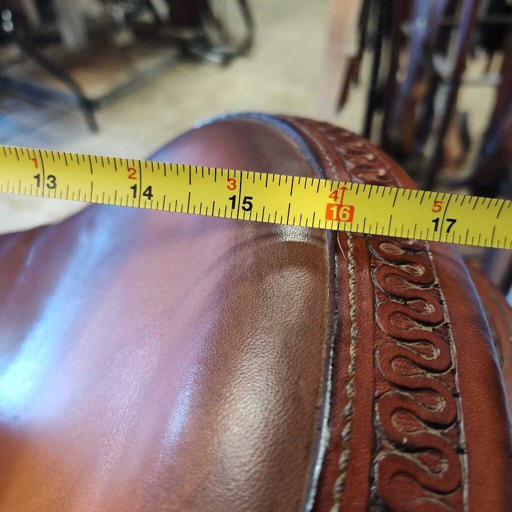 Leather endurance saddle