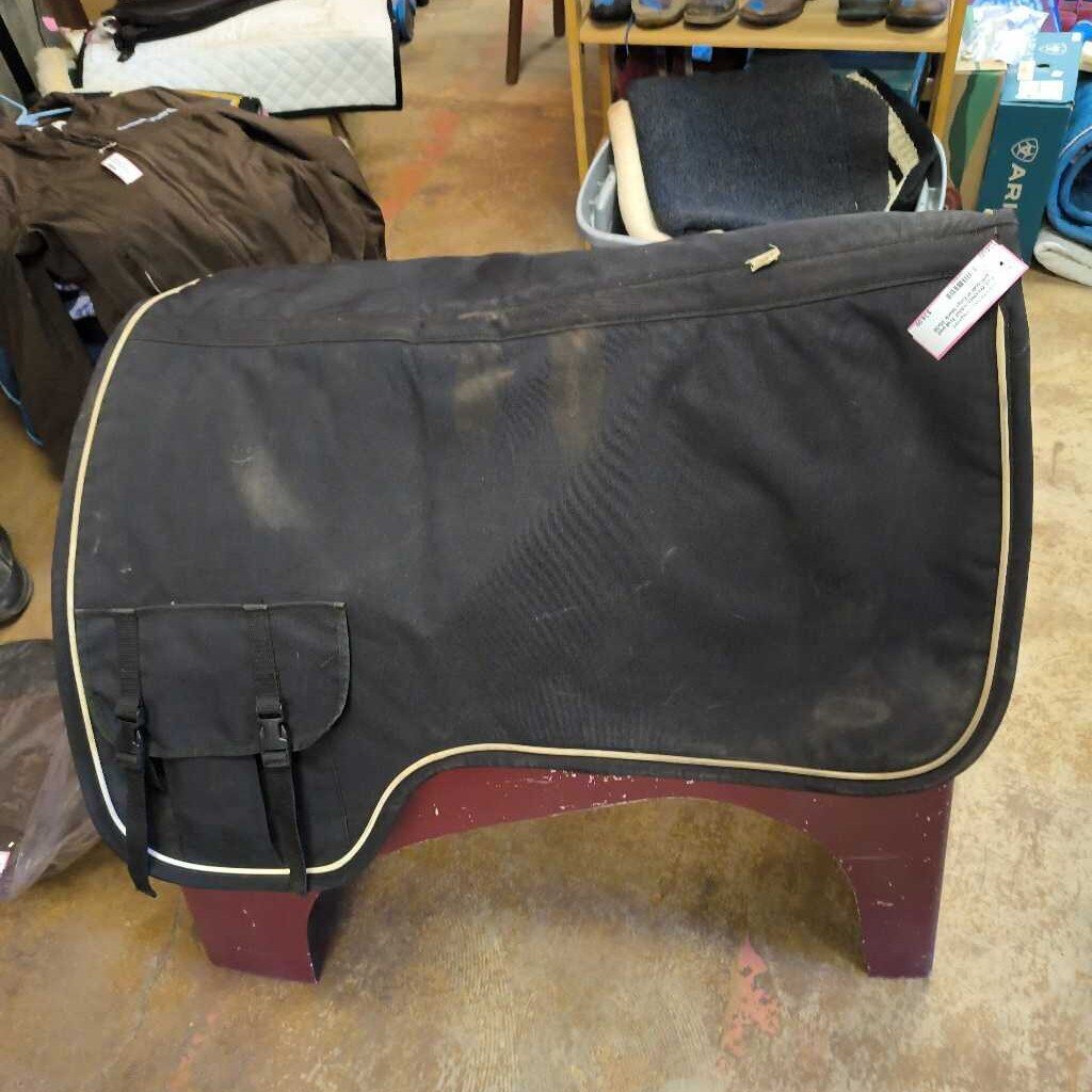 Trail pad with built in bags