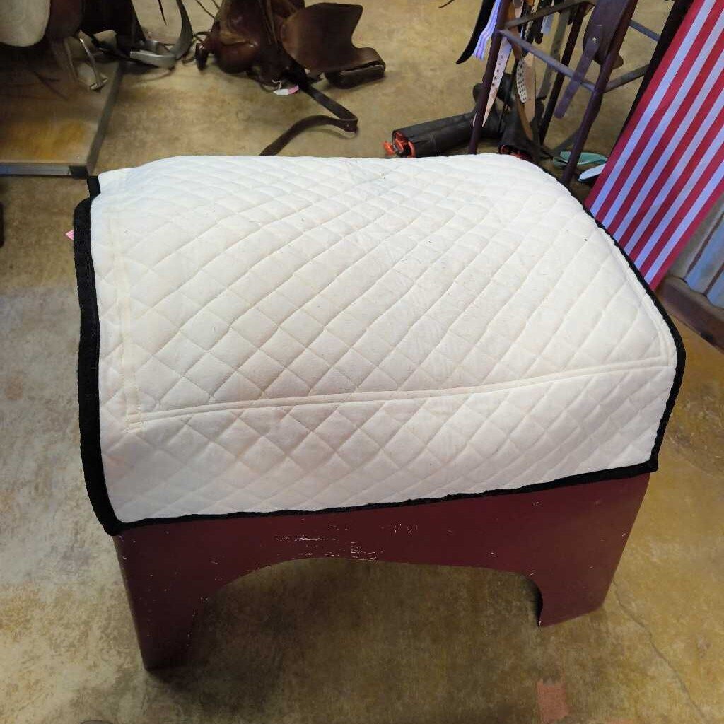 thin western style pad with foam incert