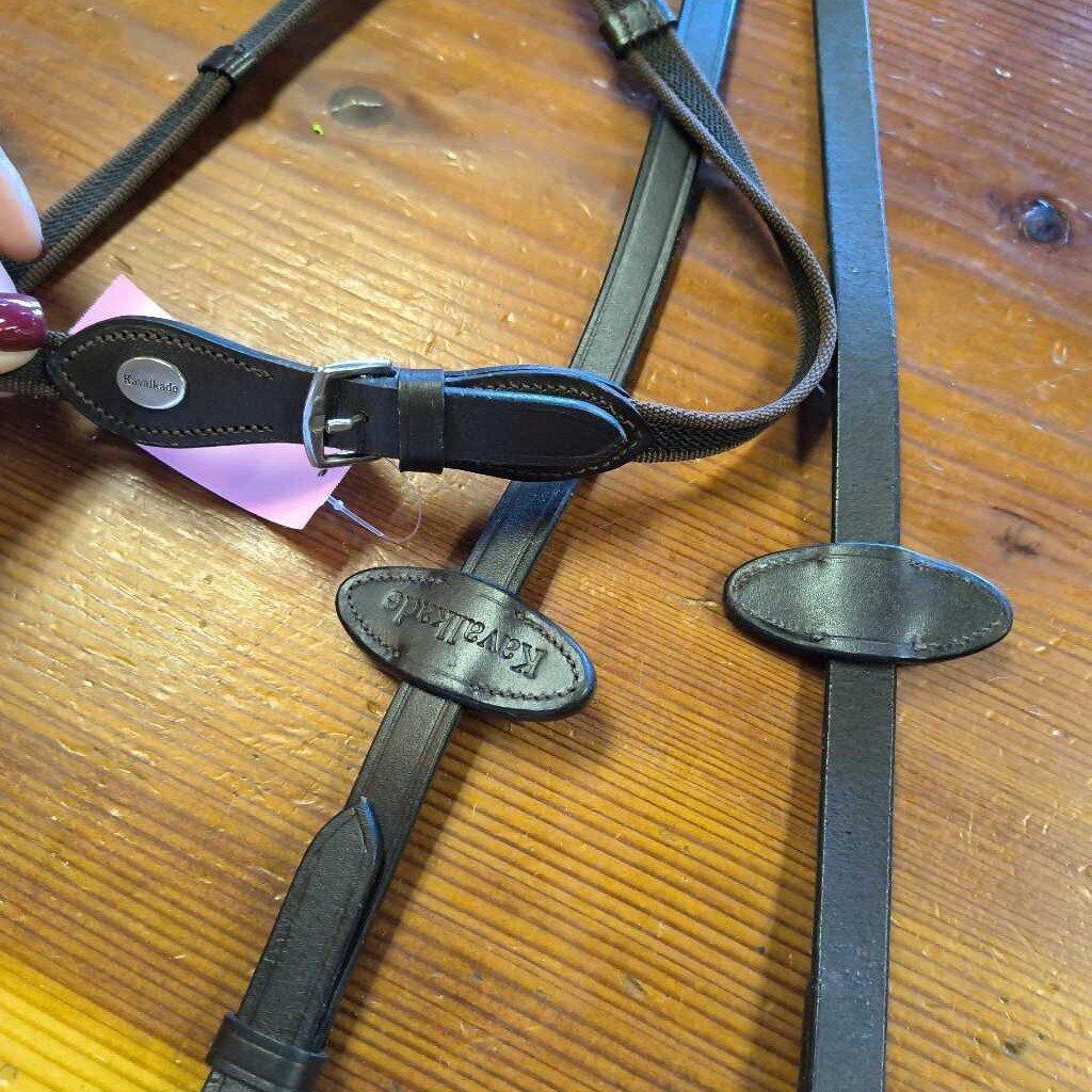 thin web with rubber grips and stoppers