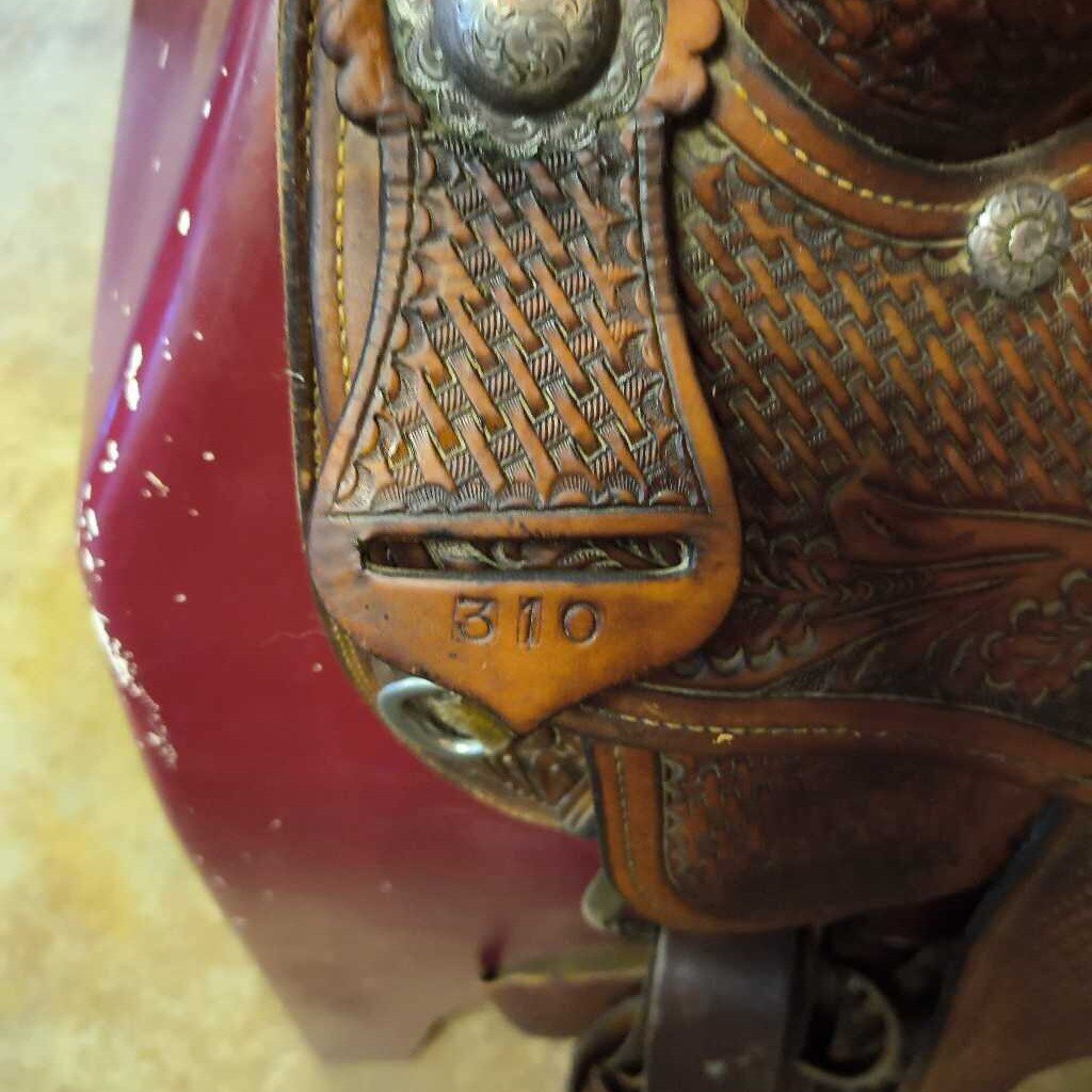 Beautiful! show saddle