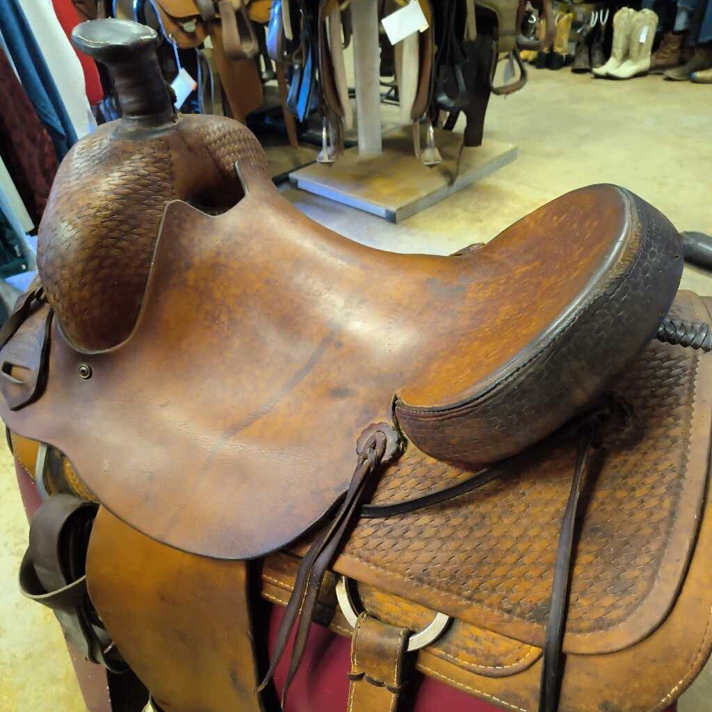 Ranch saddle