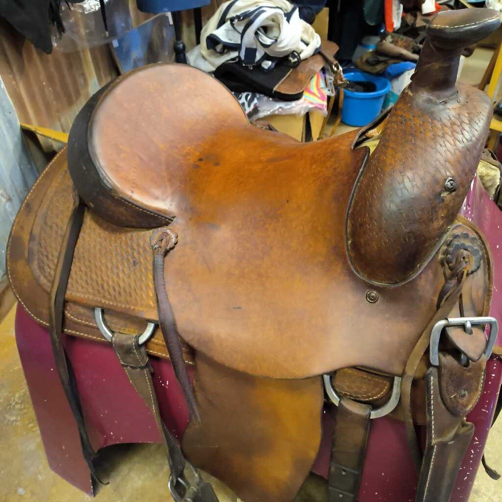 Ranch saddle