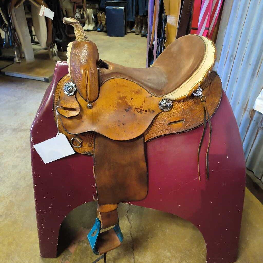 Barrel saddle