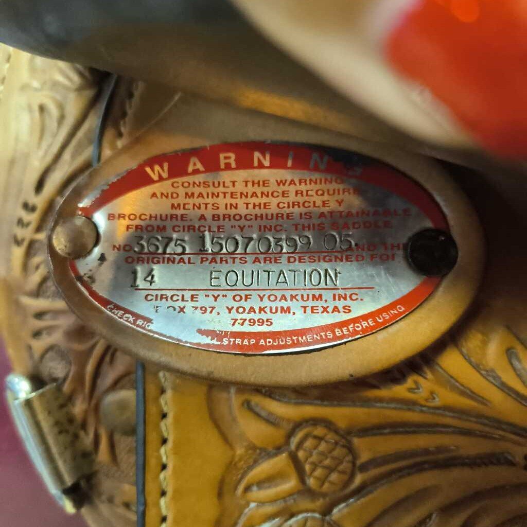 Equitation western saddle with silver