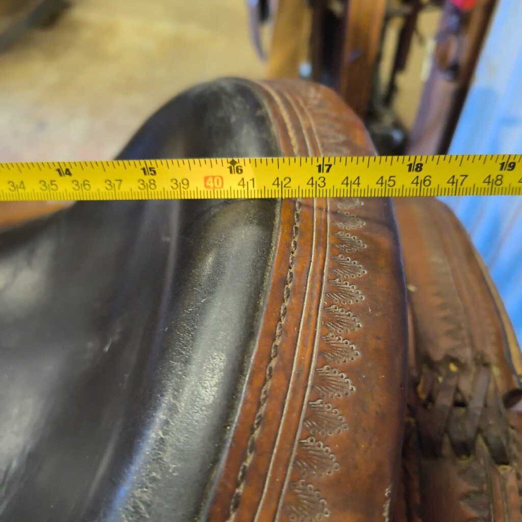 All around saddle