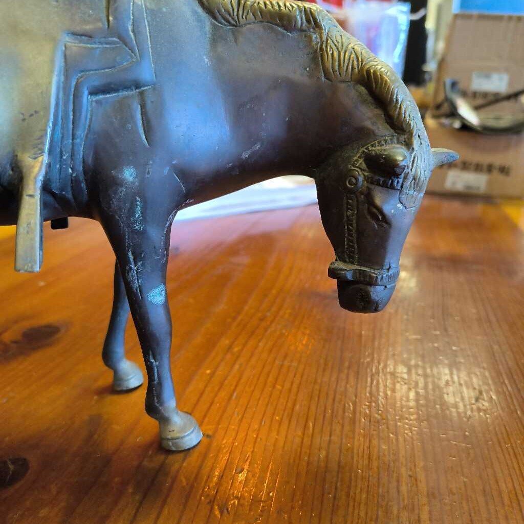 brass metal horse