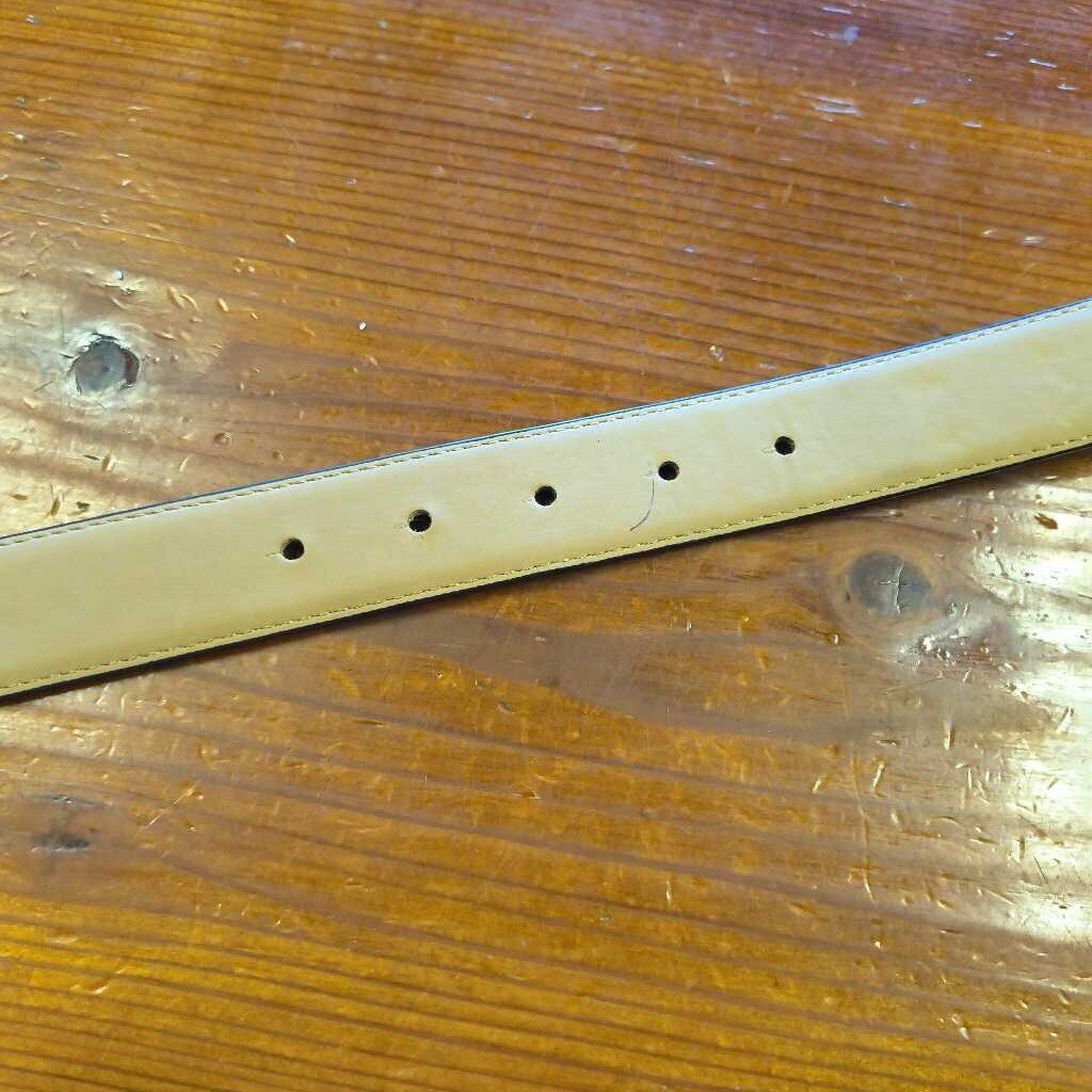 Plain leather spur buckle