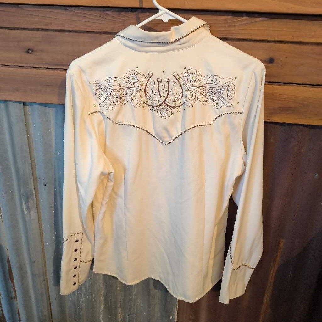 long sleeve with snaps- ladies