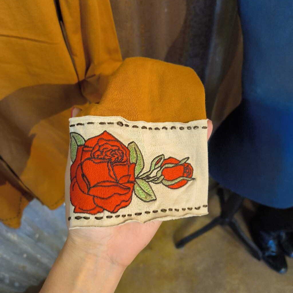Long sleeve snaps- ladies