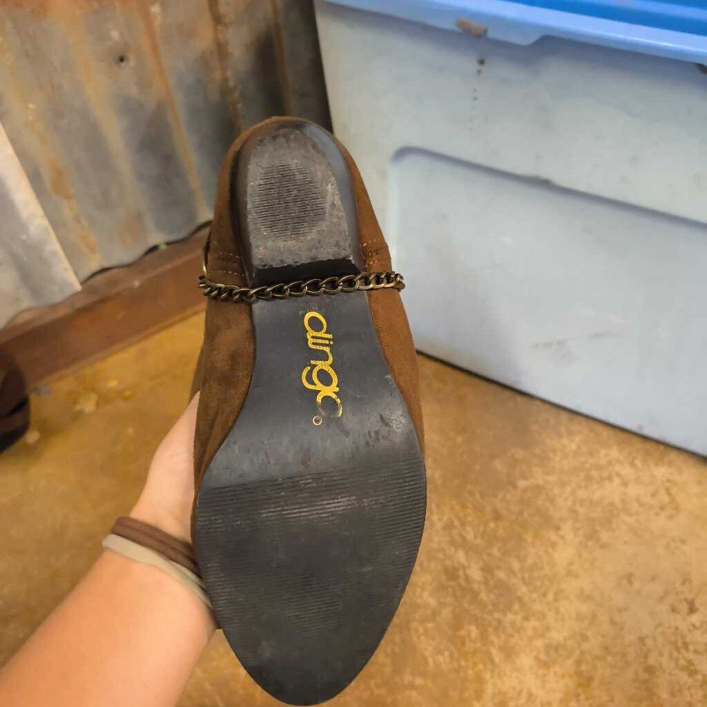 Snip toe boots- ladies