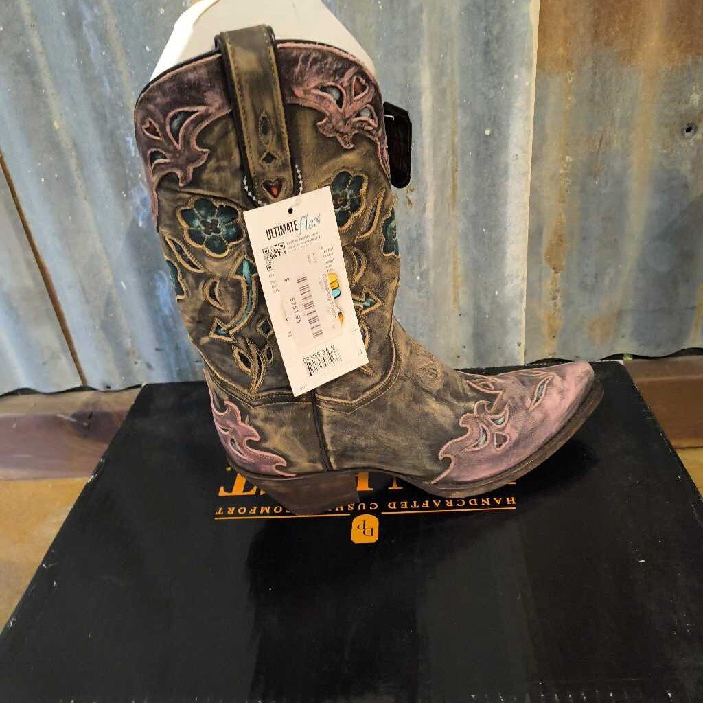 Snip toe boots- ladies
