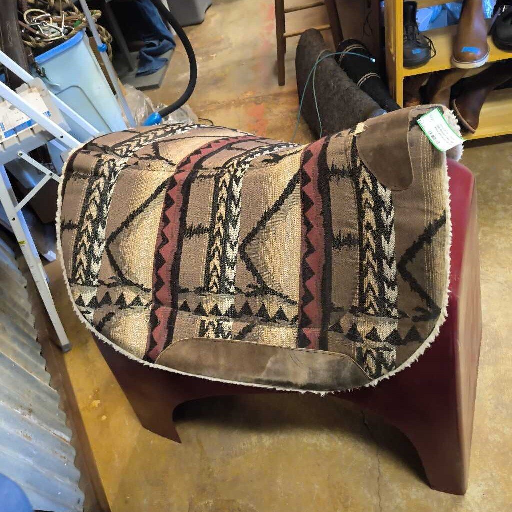 round fleece and navajo