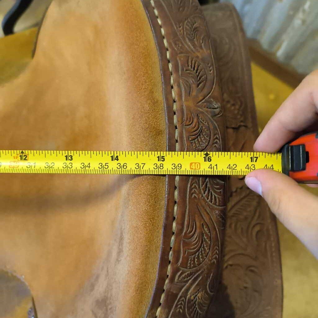 Barrel saddle