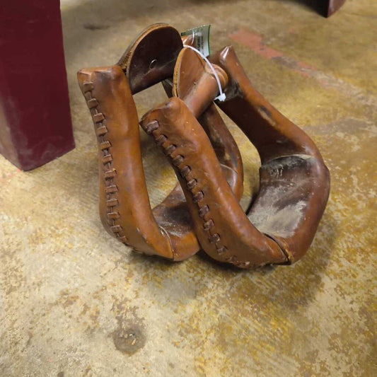 Leather stirrups