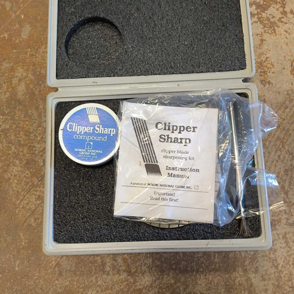 Clipper blade sharpening block