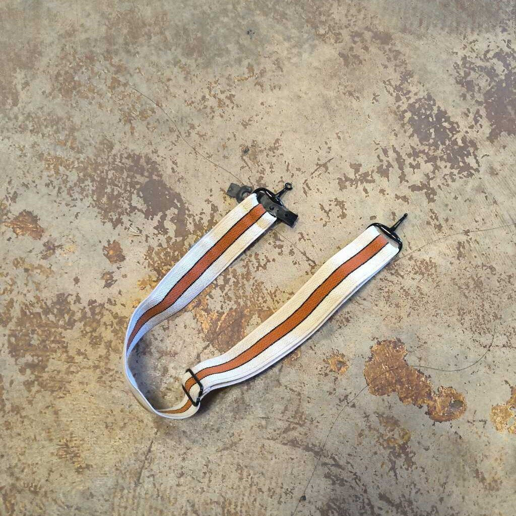 Elastic belt- bit detail