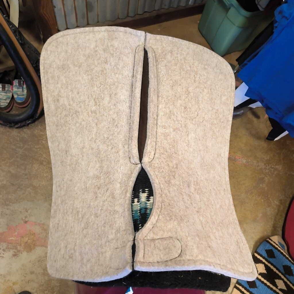 Felt and Navajo pad
