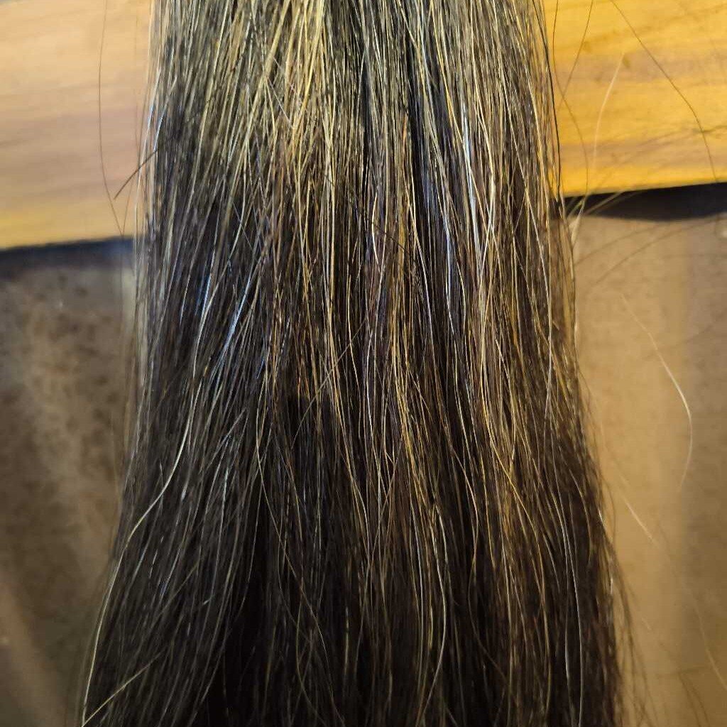 Natural roan, chestnut