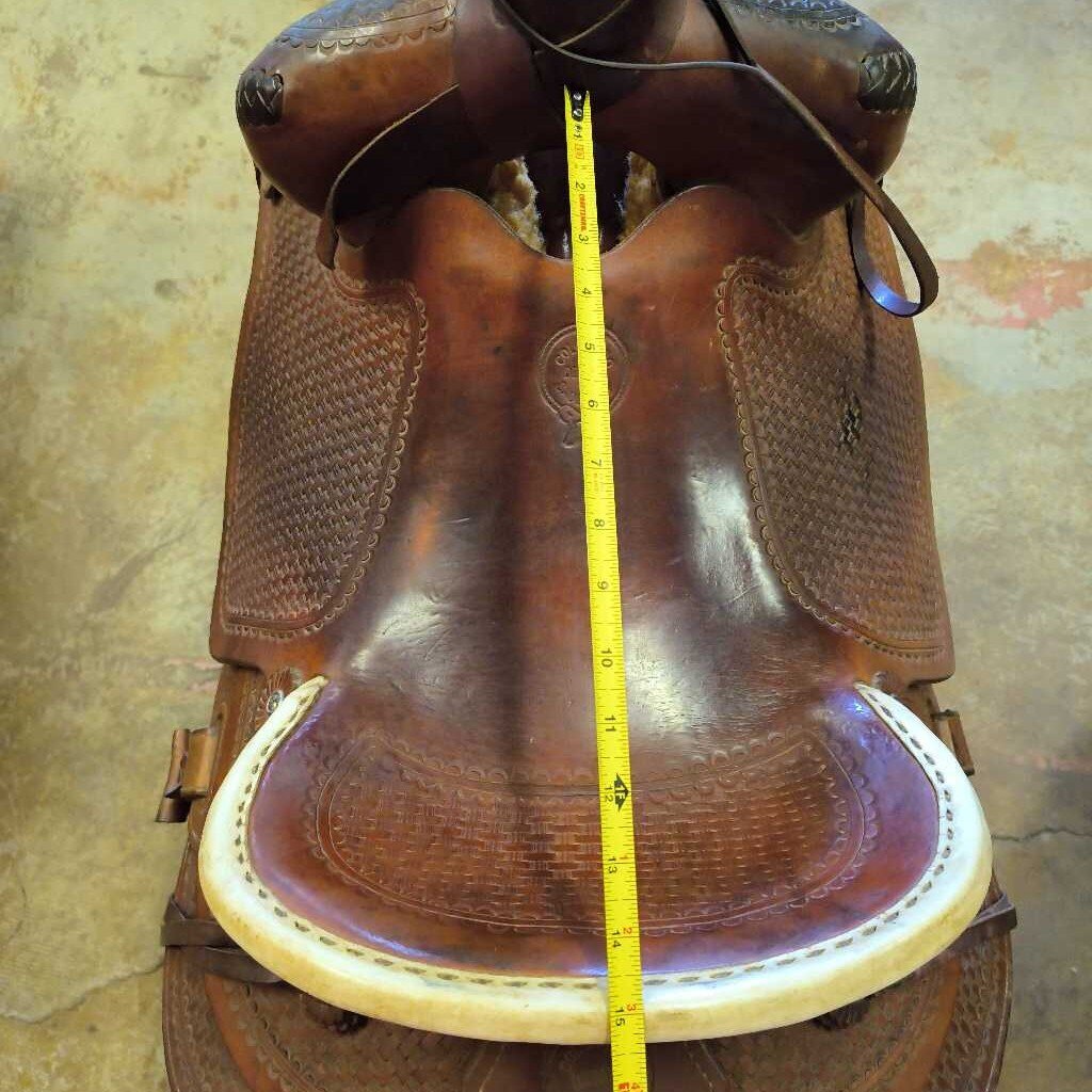 Wade style- hard seat Roper