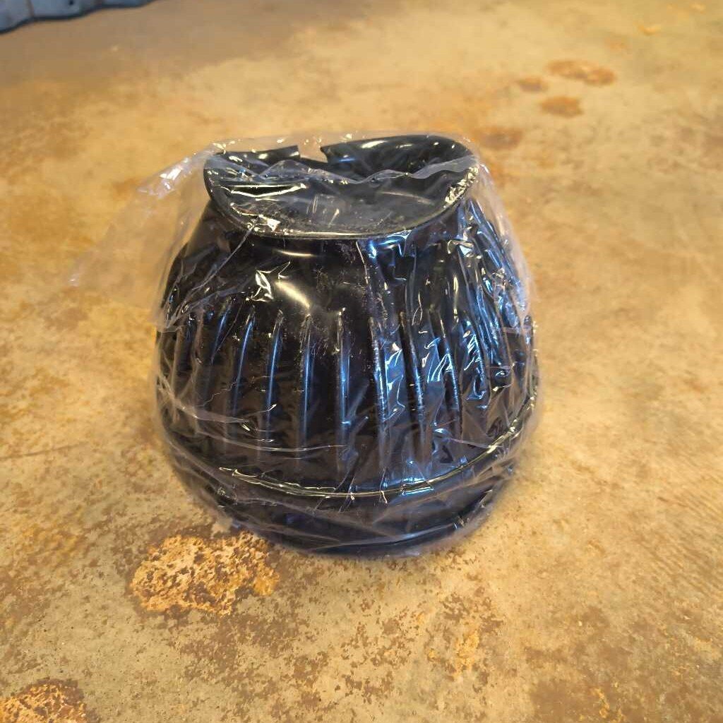 Ribbed rubber bell boots with velcro