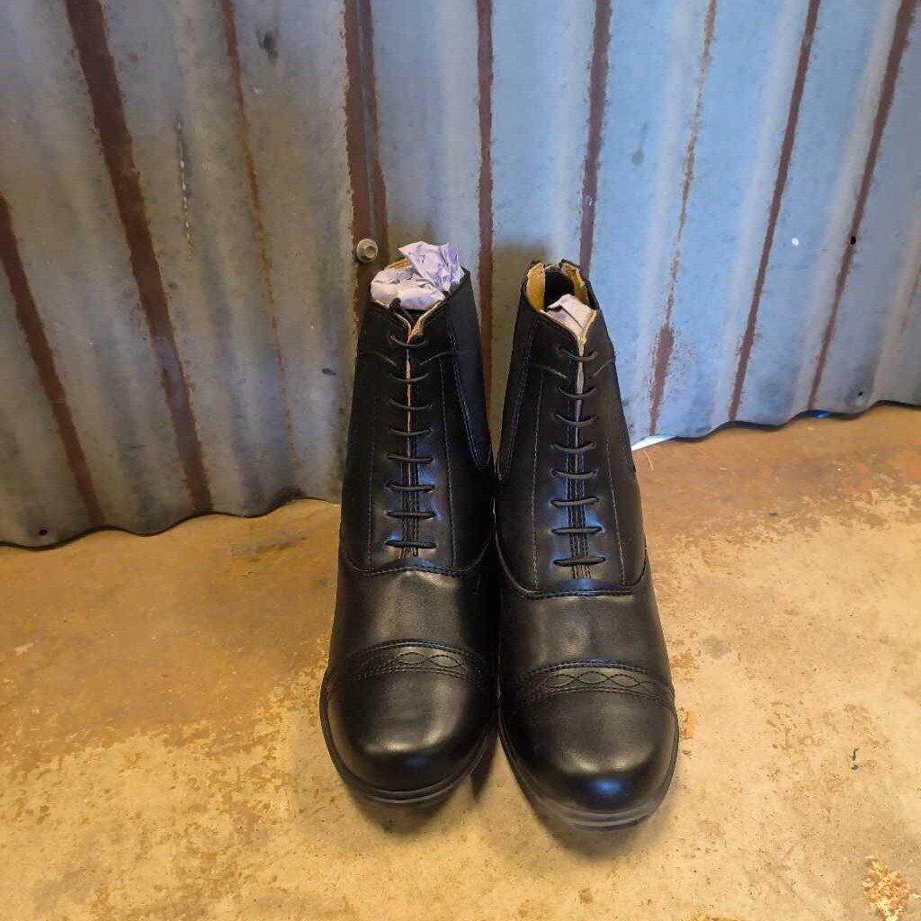 New in box- paddock boots