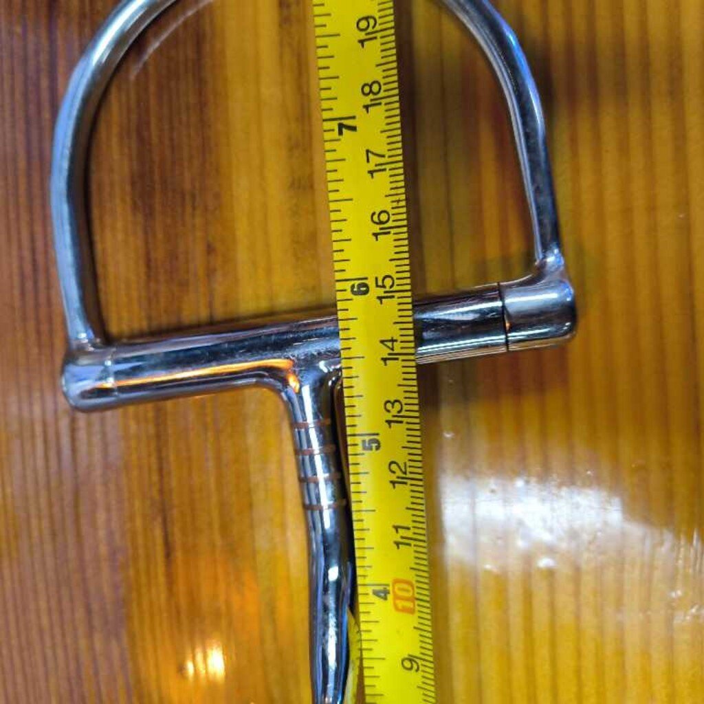D ring snaffle bit