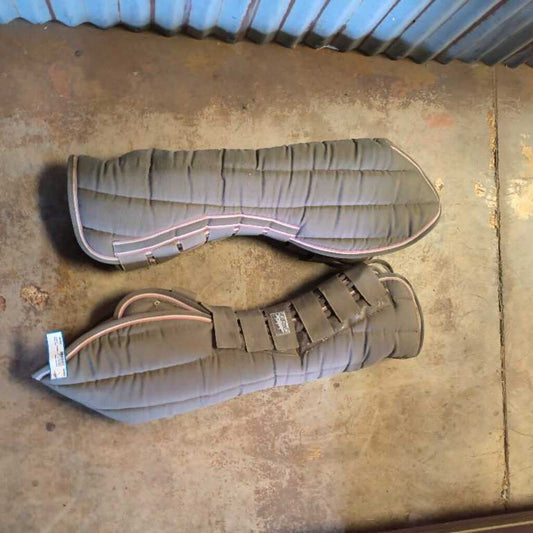 Set of 4 shipping boots