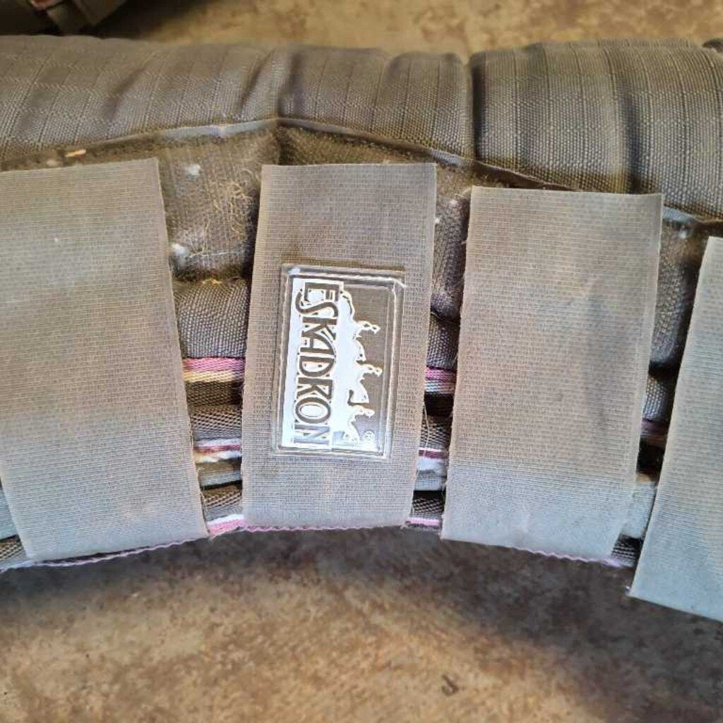 Set of 4 shipping boots