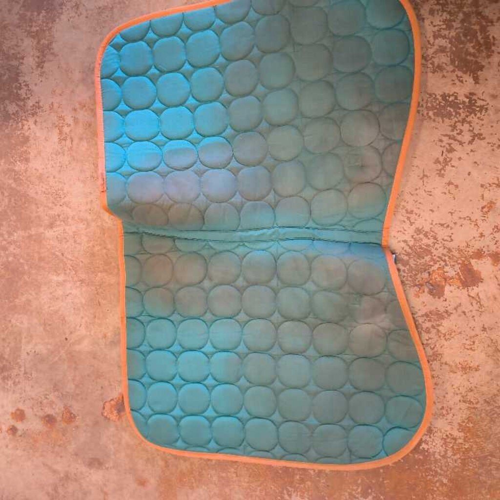 Quilted English pad