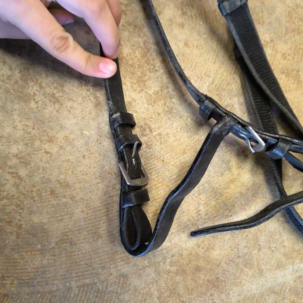 Webbed, stoppers and rubber grip- used