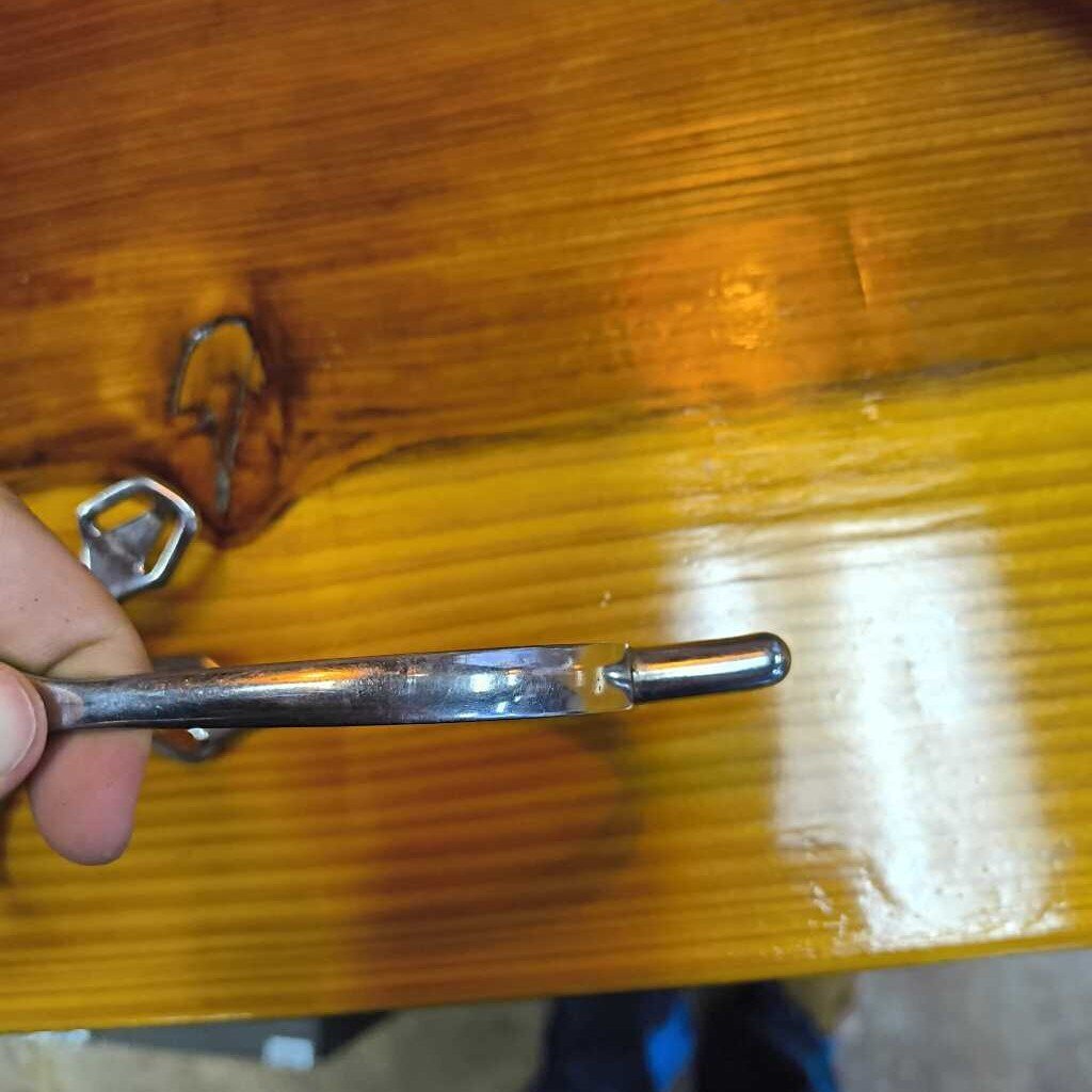 long neck spurs