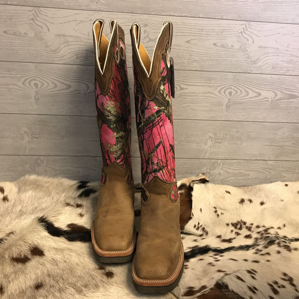 Tall snake bite proof boots- ladies