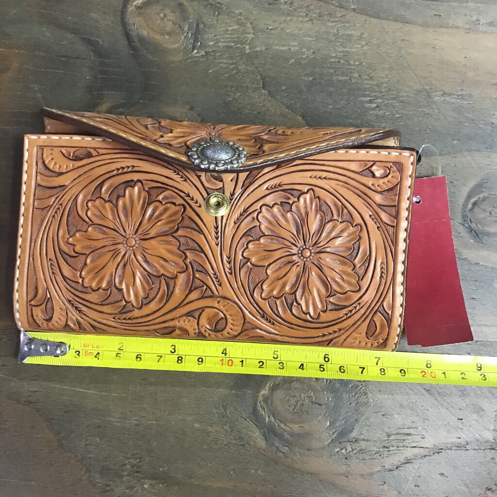 Floral/Basket Weave Walle